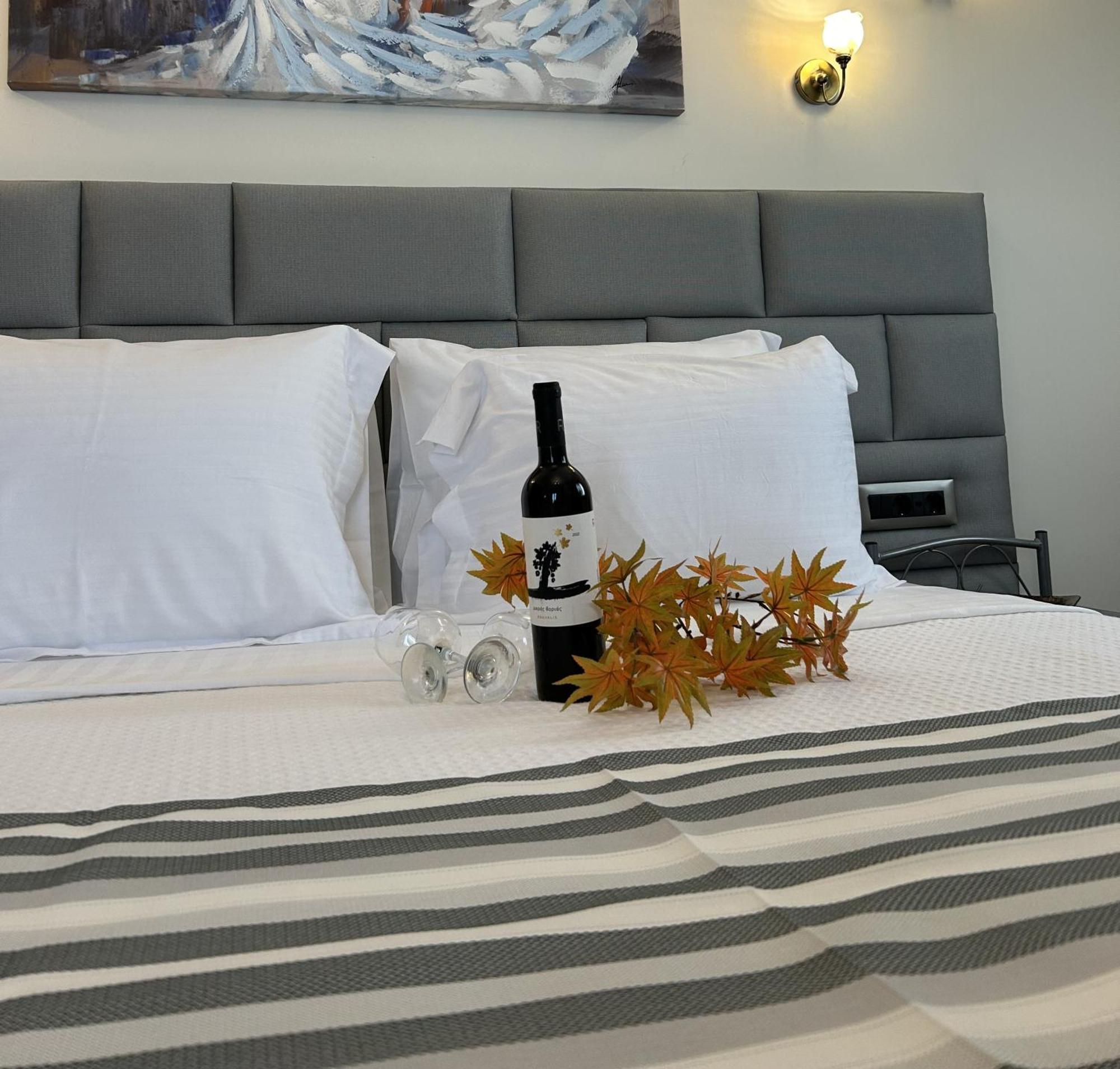 Golden Moments Luxury Stone Villas A Messaria  Luaran gambar