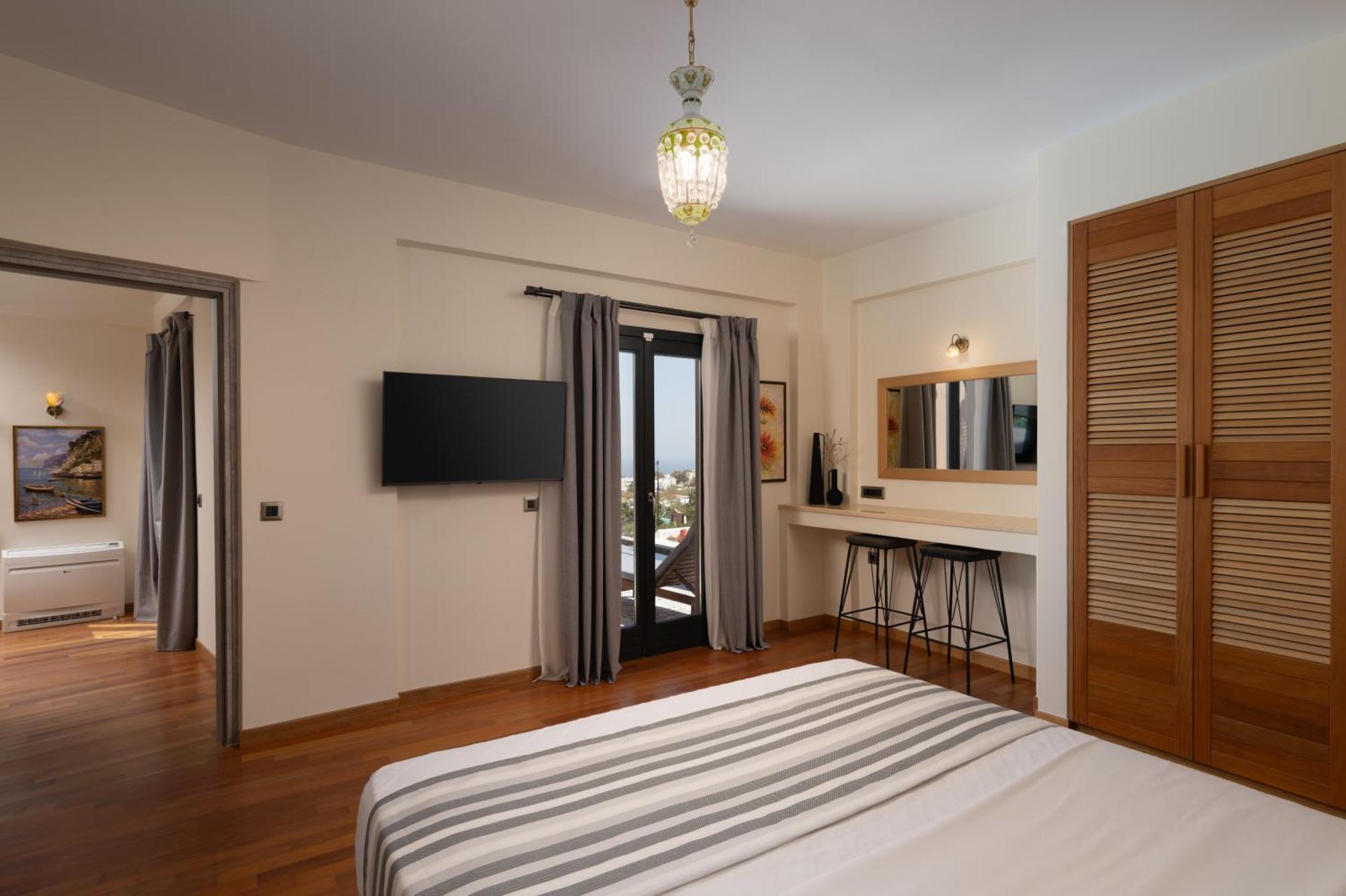 Golden Moments Luxury Stone Villas A Messaria  Bilik gambar