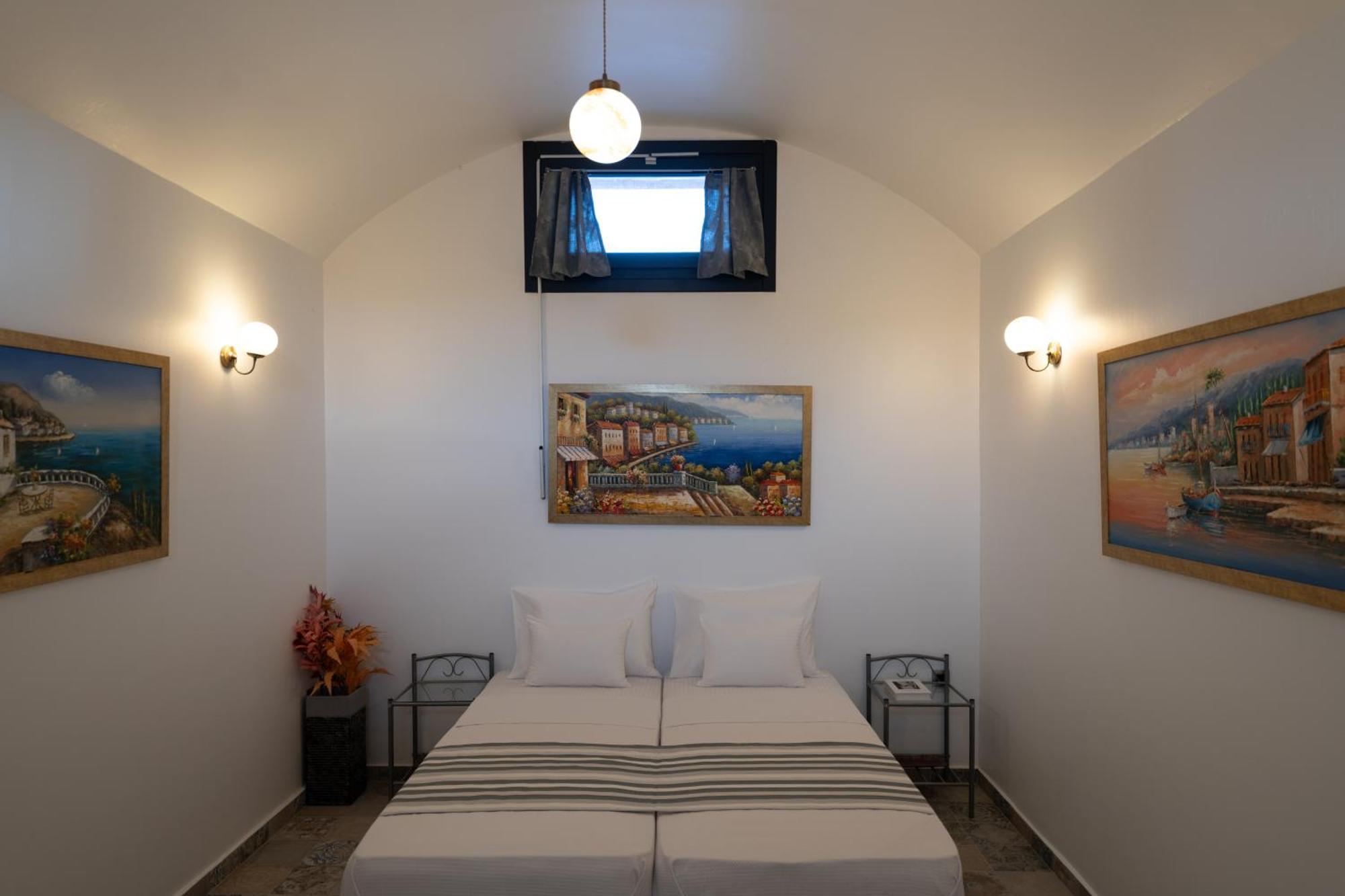 Golden Moments Luxury Stone Villas A Messaria  Bilik gambar